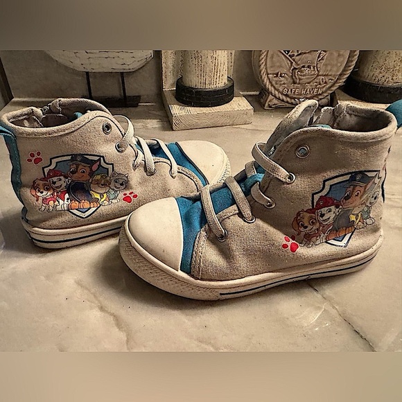 Pawpatrol high tops toddler size 9 - Picture 5 of 5